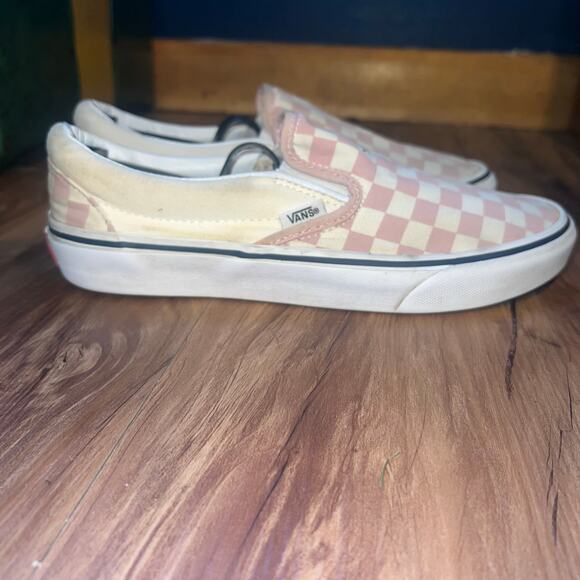 Cream Pink Checkered Old Skool Slip On Vans Size 7 Men’s Size 8.5 Women’s - Picture 9 of 13
